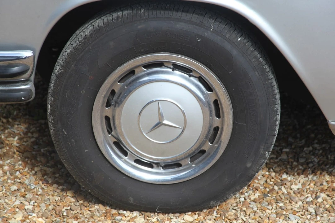 1971 Mercedes-Benz W114 & W115 - Image 26 of 30