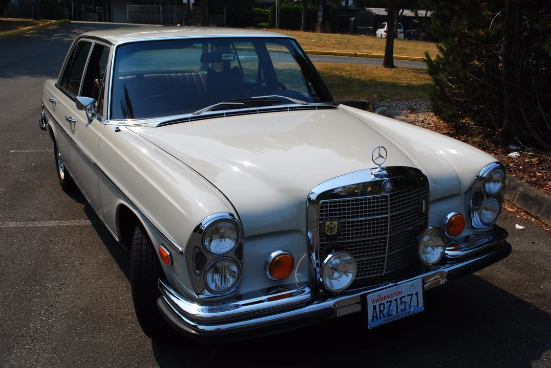 1971 Mercedes-Benz W108 & W109 - Image 2 of 31