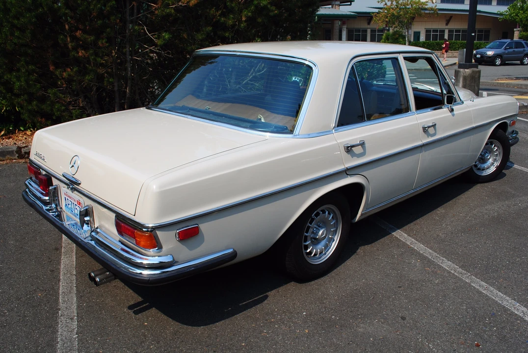1971 Mercedes-Benz W108 & W109 - Image 16 of 31
