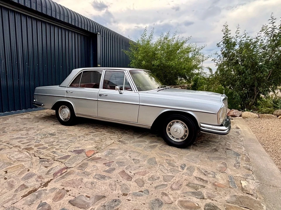1971 Mercedes-Benz W108 & W109 - Image 3 of 31