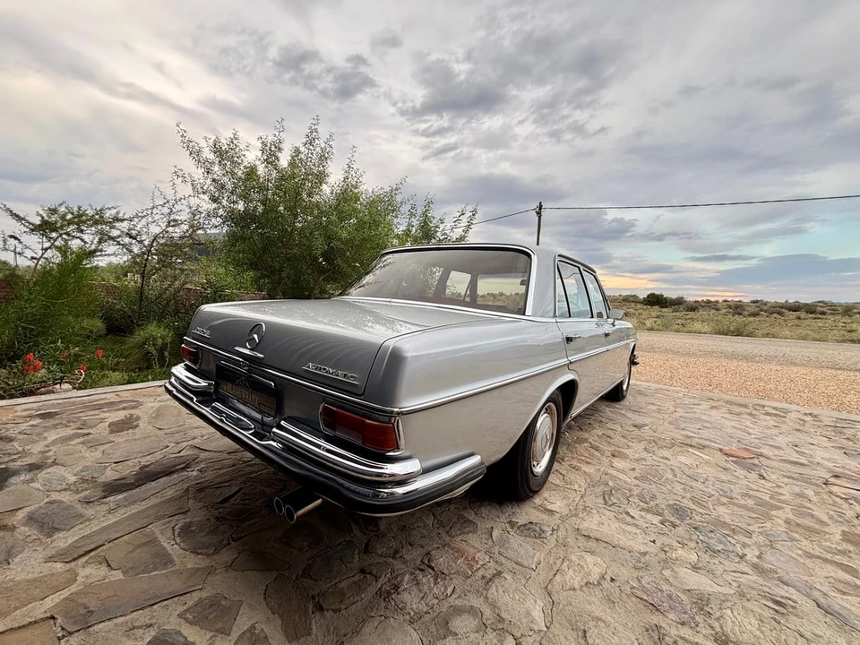 1971 Mercedes-Benz W108 & W109 - Image 9 of 31