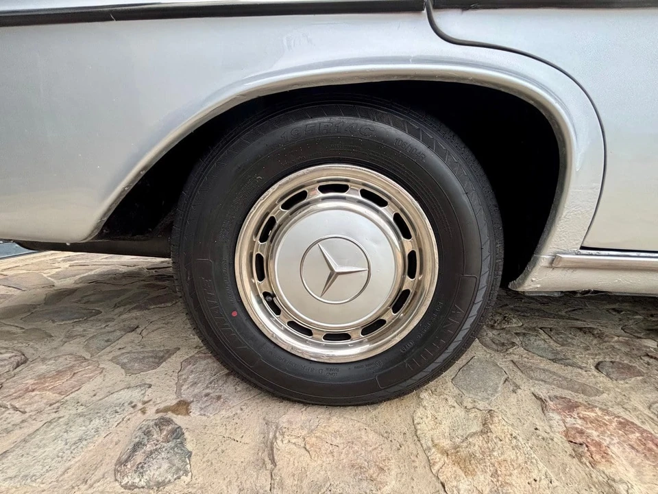 1971 Mercedes-Benz W108 & W109 - Image 29 of 31