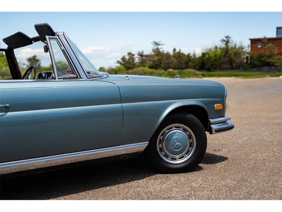 1971 Mercedes-Benz W108 & W109 - Image 2 of 31