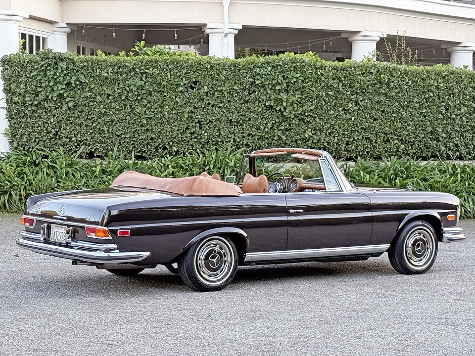 1971 Mercedes-Benz W111 280SE 3.5 Cabriolet - Image 18 of 31