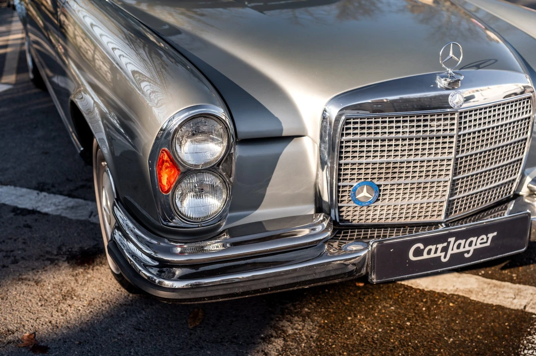 1971 Mercedes-Benz W111 280SE 3.5 Cabriolet - Image 29 of 31