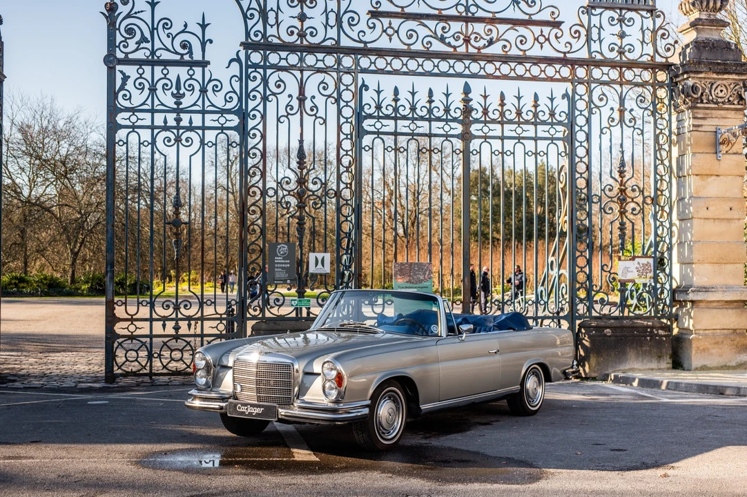 1971 Mercedes-Benz W111 280SE 3.5 Cabriolet - Image 5 of 31