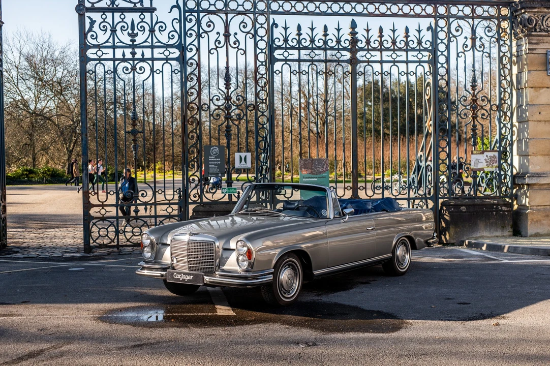 1971 Mercedes-Benz W111 280SE 3.5 Cabriolet - Image 4 of 31