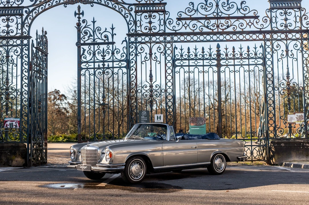1971 Mercedes-Benz W111 280SE 3.5 Cabriolet - Image 2 of 31