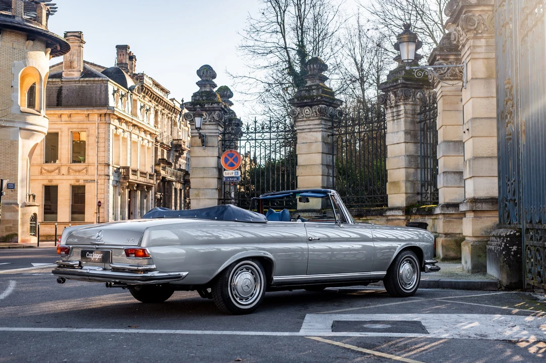 1971 Mercedes-Benz W111 280SE 3.5 Cabriolet - Image 11 of 31