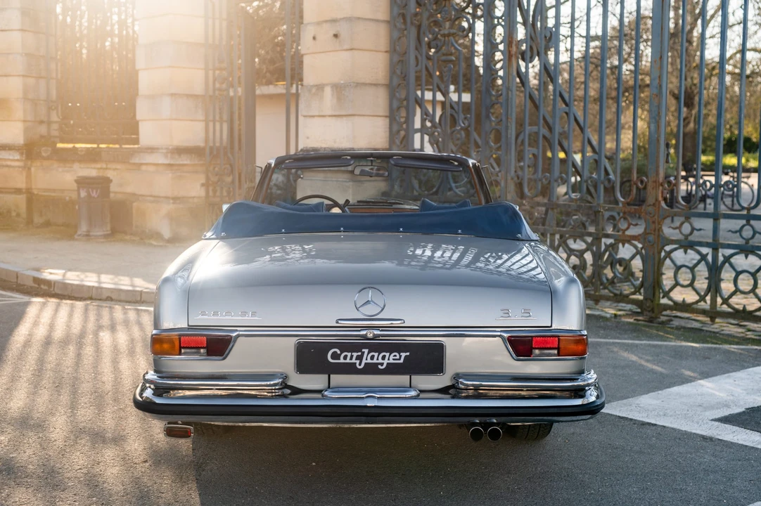 1971 Mercedes-Benz W111 280SE 3.5 Cabriolet - Image 17 of 31