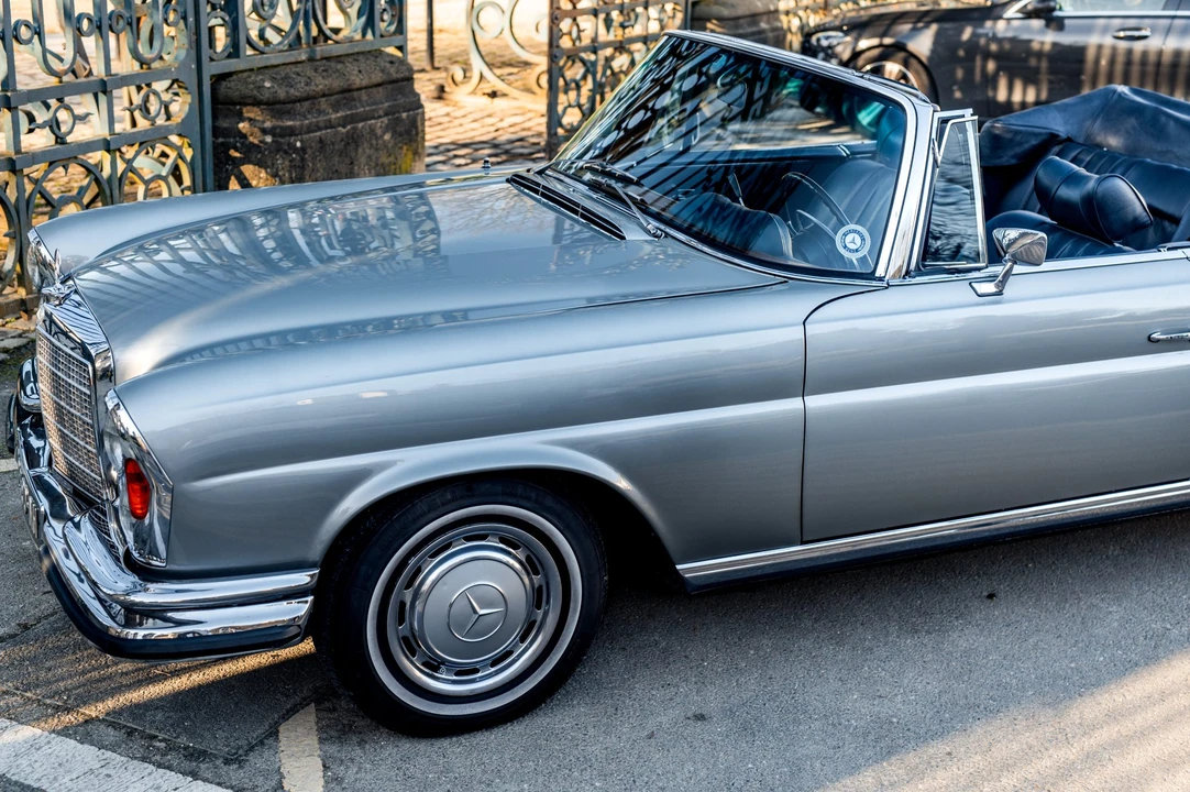 1971 Mercedes-Benz W111 280SE 3.5 Cabriolet - Image 25 of 31