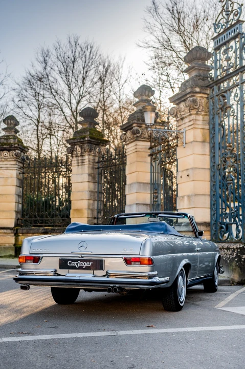 1971 Mercedes-Benz W111 280SE 3.5 Cabriolet - Image 13 of 31