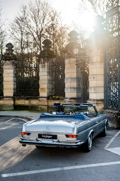 1971 Mercedes-Benz W111 280SE 3.5 Cabriolet - Image 16 of 31