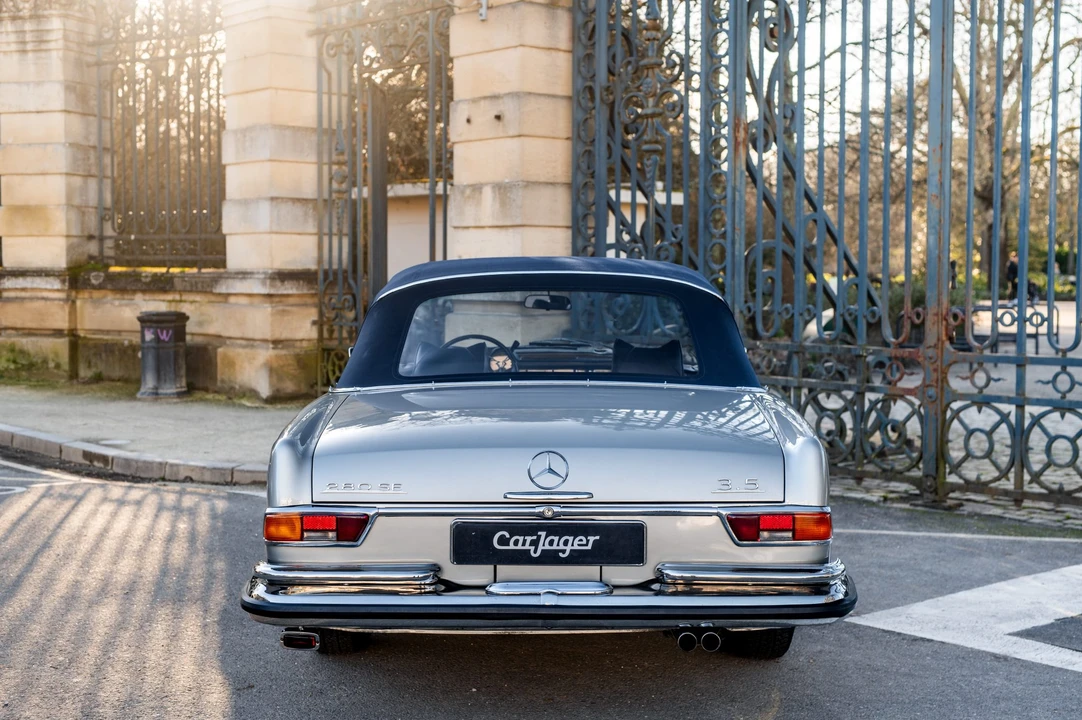 1971 Mercedes-Benz W111 280SE 3.5 Cabriolet - Image 24 of 31