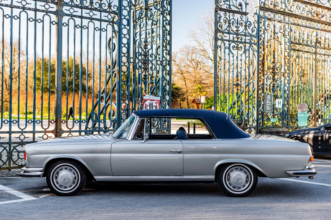 1971 Mercedes-Benz W111 280SE 3.5 Cabriolet - Image 22 of 31