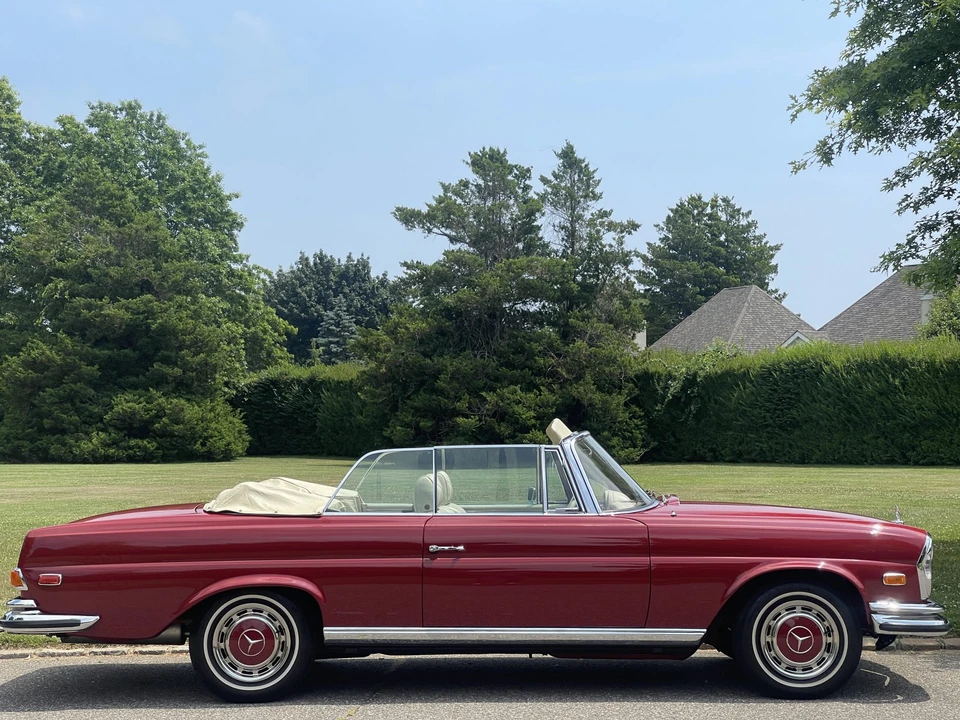1971 Mercedes-Benz W111 280SE 3.5 Cabriolet - Image 17 of 31
