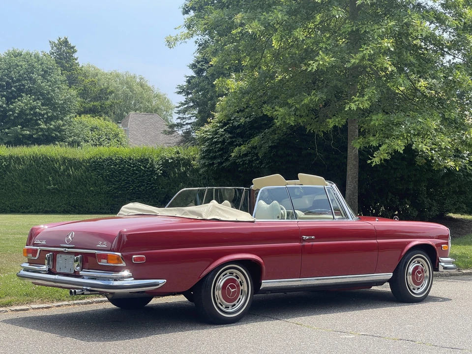 1971 Mercedes-Benz W111 280SE 3.5 Cabriolet - Image 20 of 31