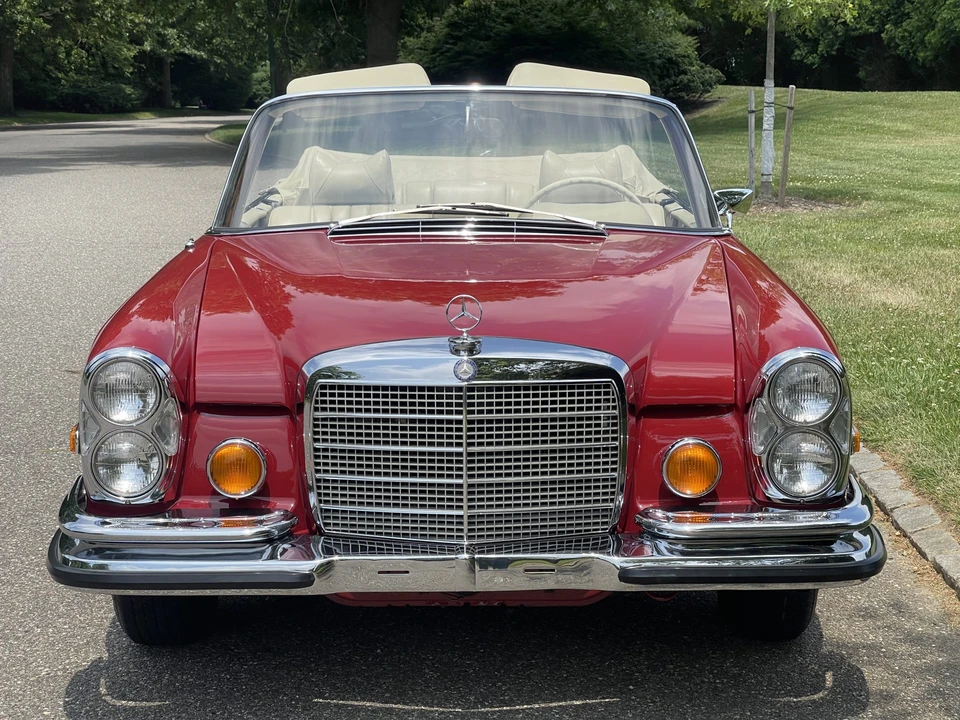 1971 Mercedes-Benz W111 280SE 3.5 Cabriolet - Image 7 of 31