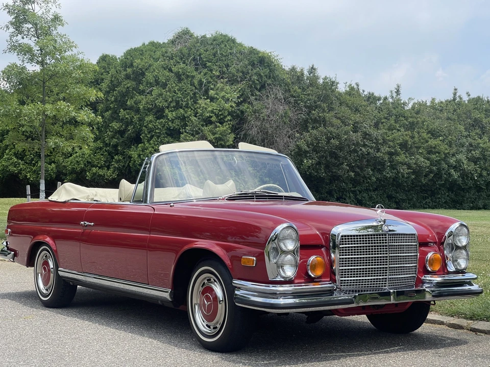 1971 Mercedes-Benz W111 280SE 3.5 Cabriolet - Image 10 of 31