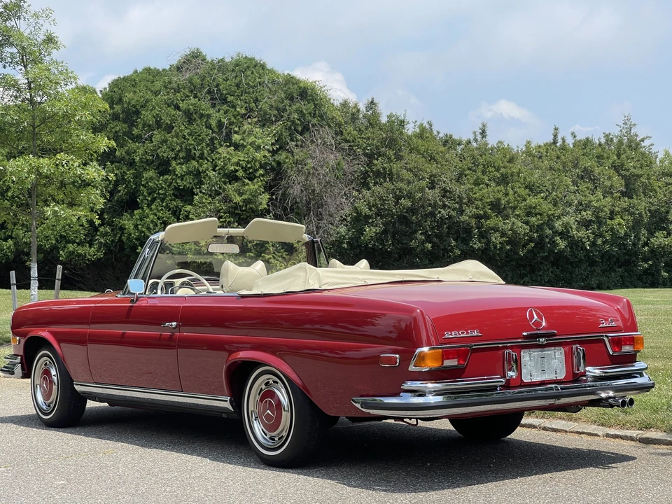 1971 Mercedes-Benz W111 280SE 3.5 Cabriolet - Image 28 of 31
