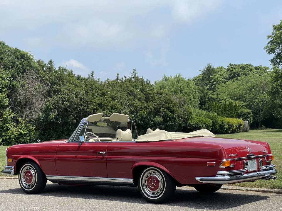 1971 Mercedes-Benz W111 280SE 3.5 Cabriolet - Image 29 of 31