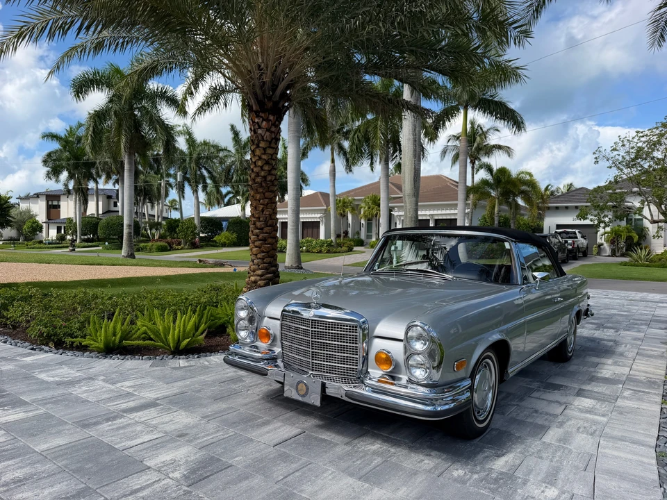 1971 Mercedes-Benz W111 280SE 3.5 Cabriolet - Image 28 of 31