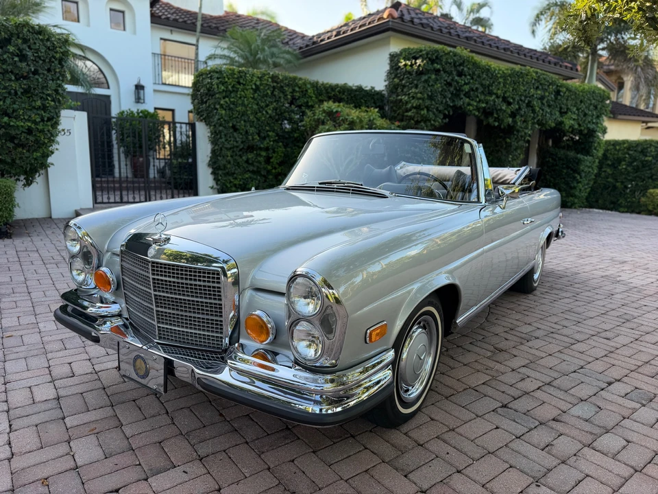 1971 Mercedes-Benz W111 280SE 3.5 Cabriolet - Image 5 of 31