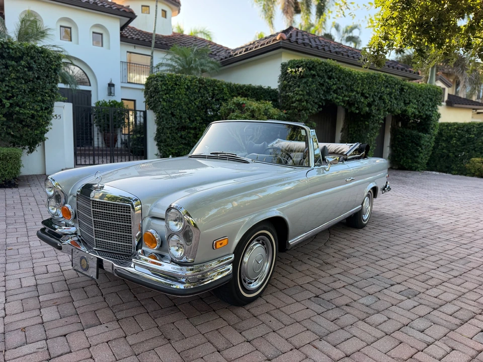 1971 Mercedes-Benz W111 280SE 3.5 Cabriolet - Image 4 of 31