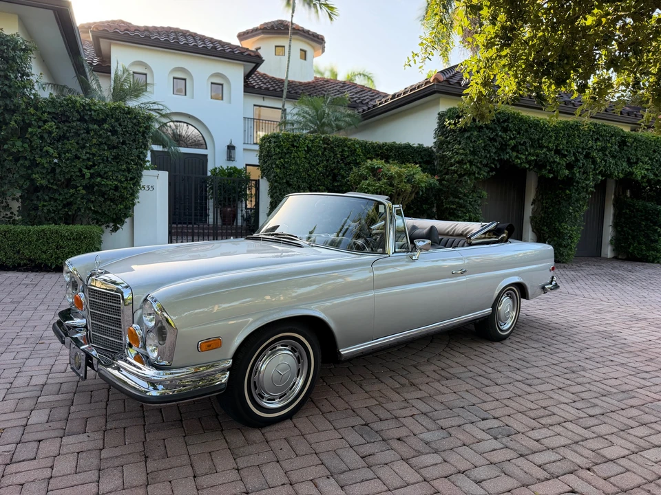 1971 Mercedes-Benz W111 280SE 3.5 Cabriolet - Image 2 of 31