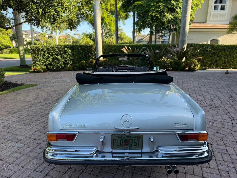 1971 Mercedes-Benz W111 280SE 3.5 Cabriolet - Image 16 of 31