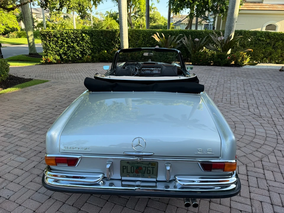 1971 Mercedes-Benz W111 280SE 3.5 Cabriolet - Image 17 of 31