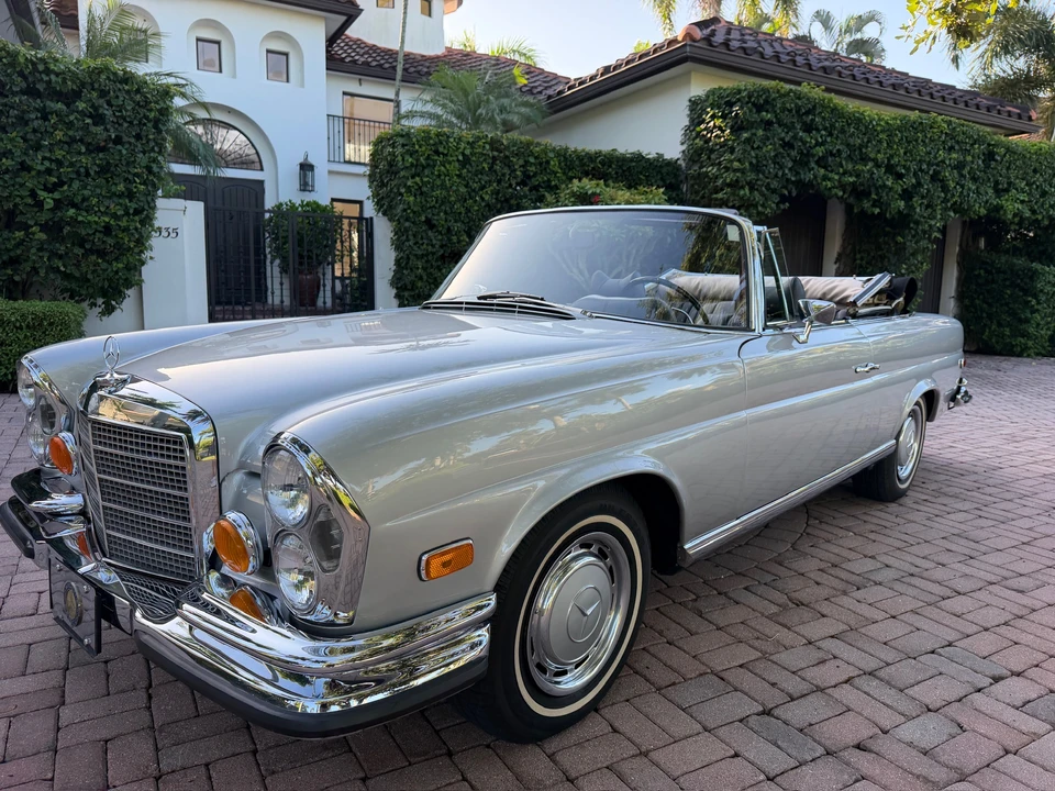 1971 Mercedes-Benz W111 280SE 3.5 Cabriolet - Image 3 of 31