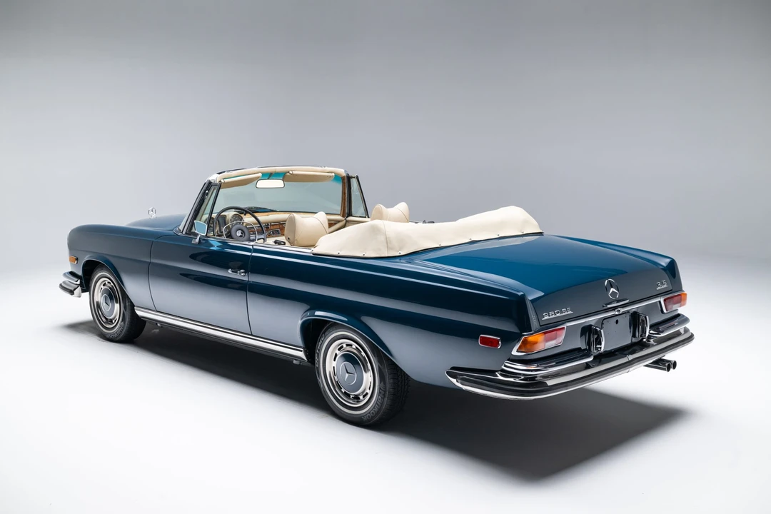 1971 Mercedes-Benz W111 280SE 3.5 Cabriolet - Image 29 of 31