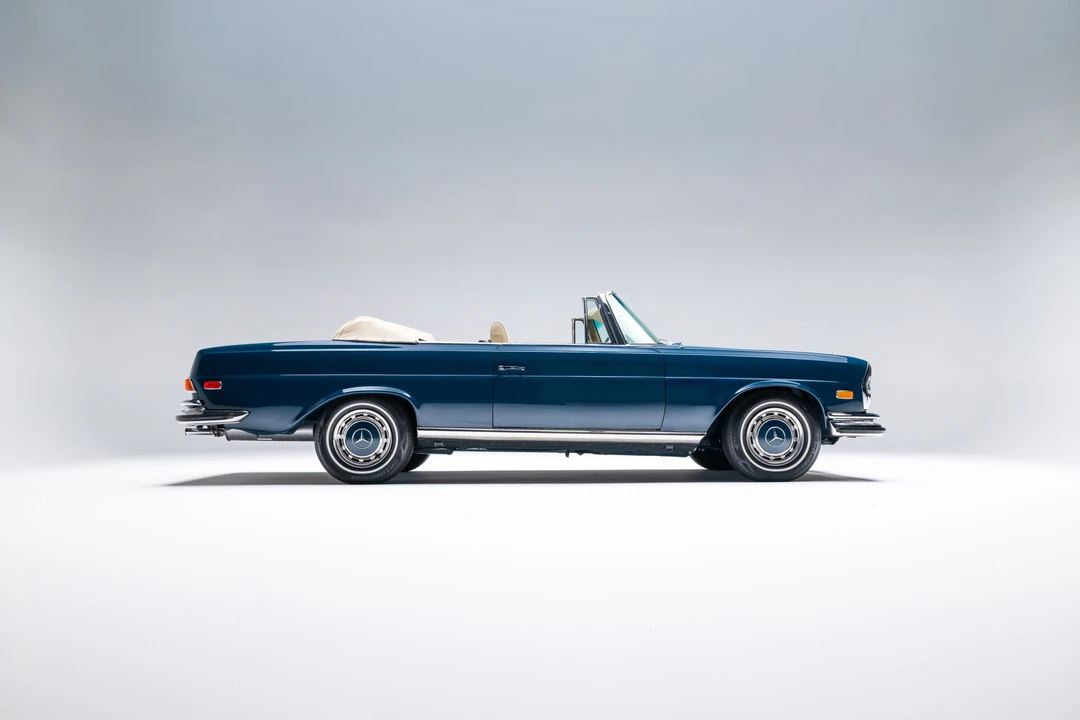 1971 Mercedes-Benz W111 280SE 3.5 Cabriolet - Image 17 of 31