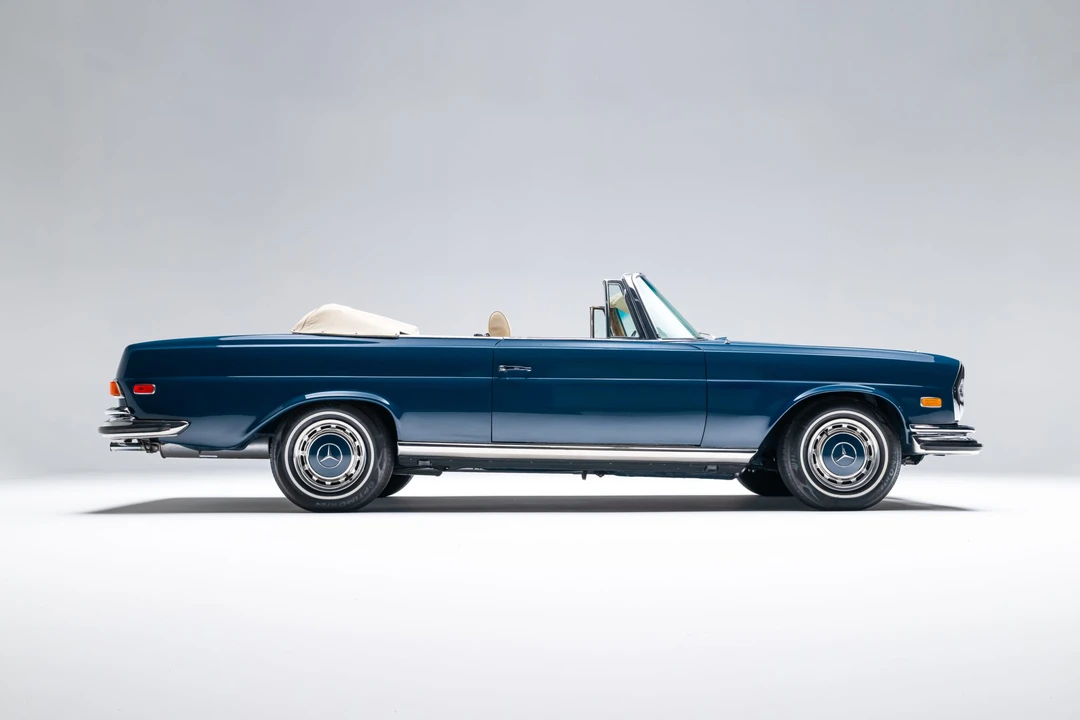 1971 Mercedes-Benz W111 280SE 3.5 Cabriolet - Image 18 of 31