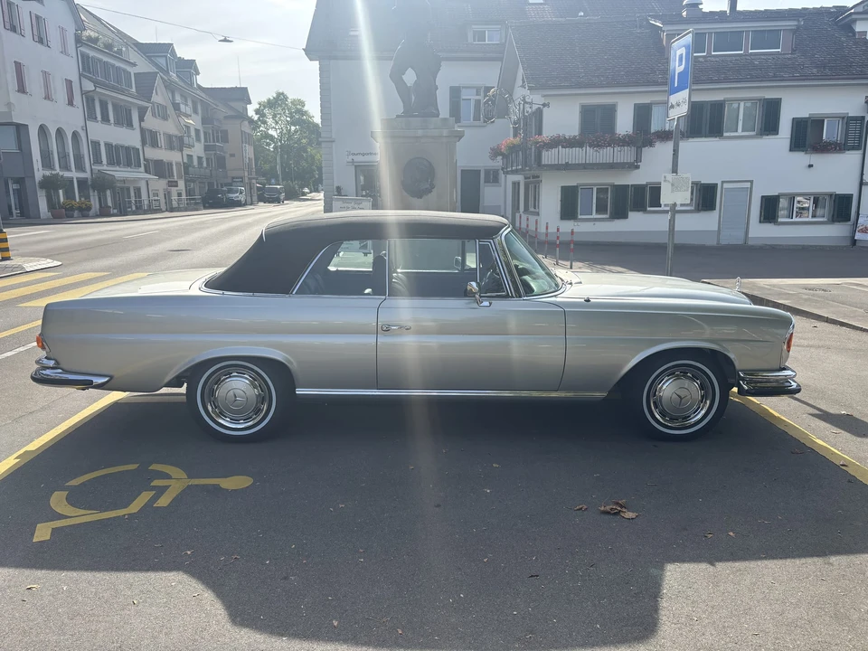 1971 Mercedes-Benz W111 280SE 3.5 Cabriolet - Image 28 of 31