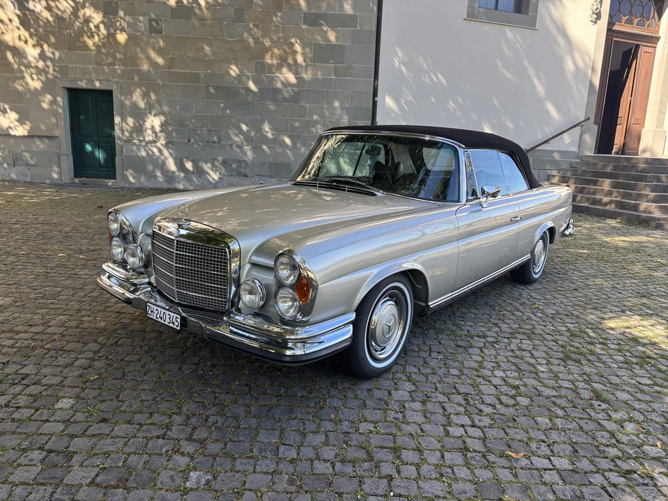 1971 Mercedes-Benz W111 280SE 3.5 Cabriolet - Image 2 of 31