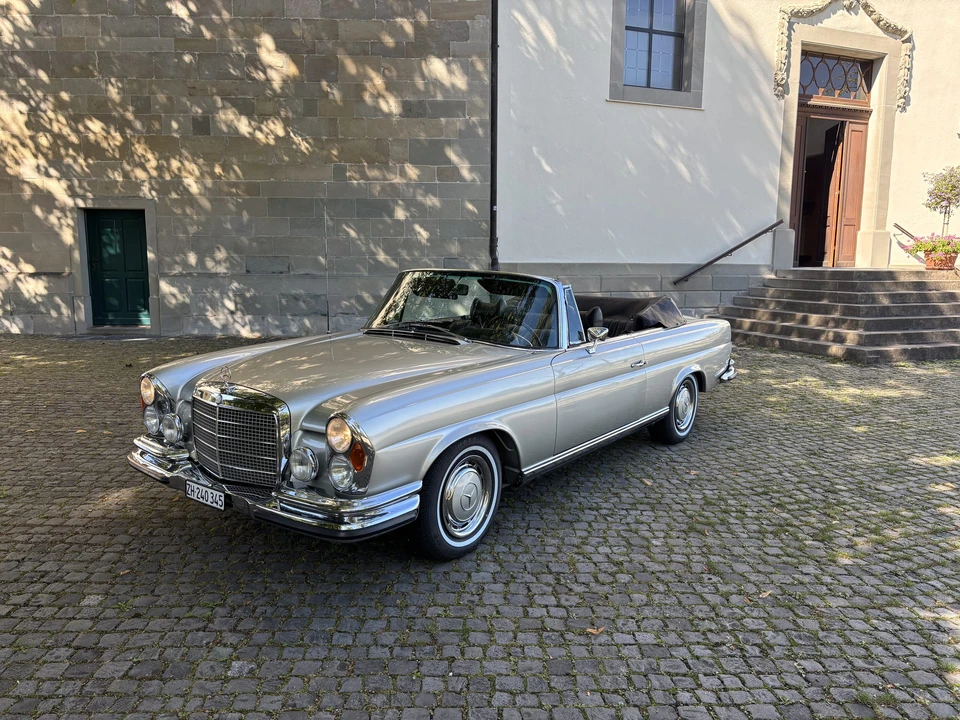 1971 Mercedes-Benz W111 280SE 3.5 Cabriolet - Image 12 of 31