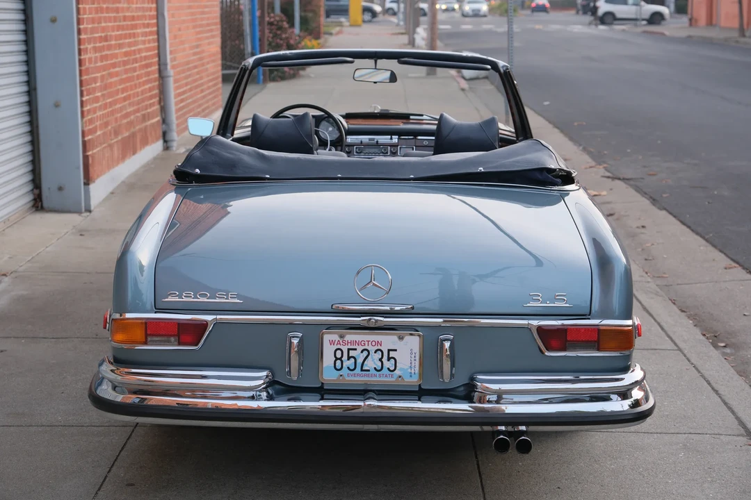 1971 Mercedes-Benz W111 280SE 3.5 Cabriolet - Image 5 of 31