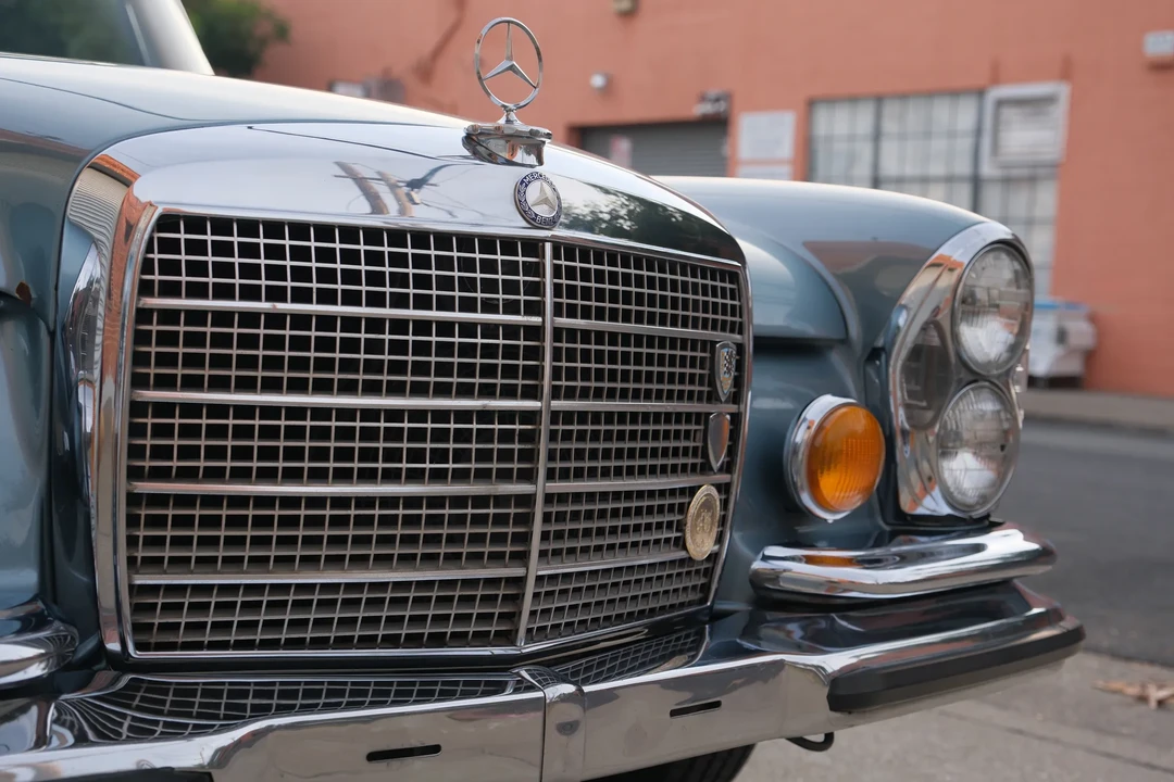 1971 Mercedes-Benz W111 280SE 3.5 Cabriolet - Image 26 of 31