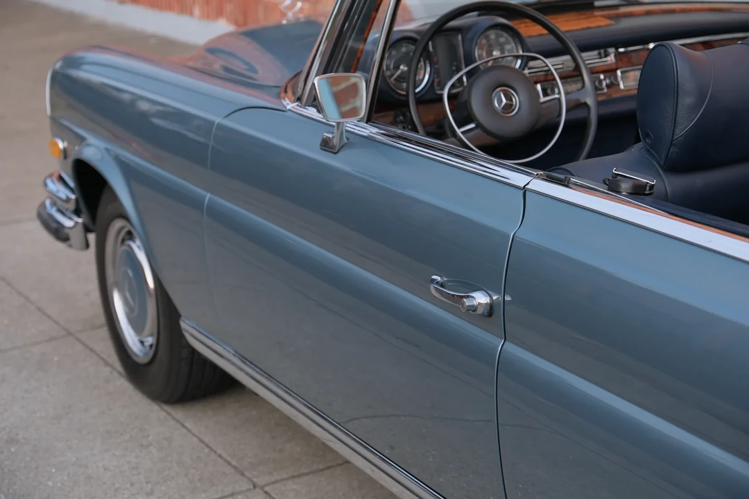 1971 Mercedes-Benz W111 280SE 3.5 Cabriolet - Image 22 of 31