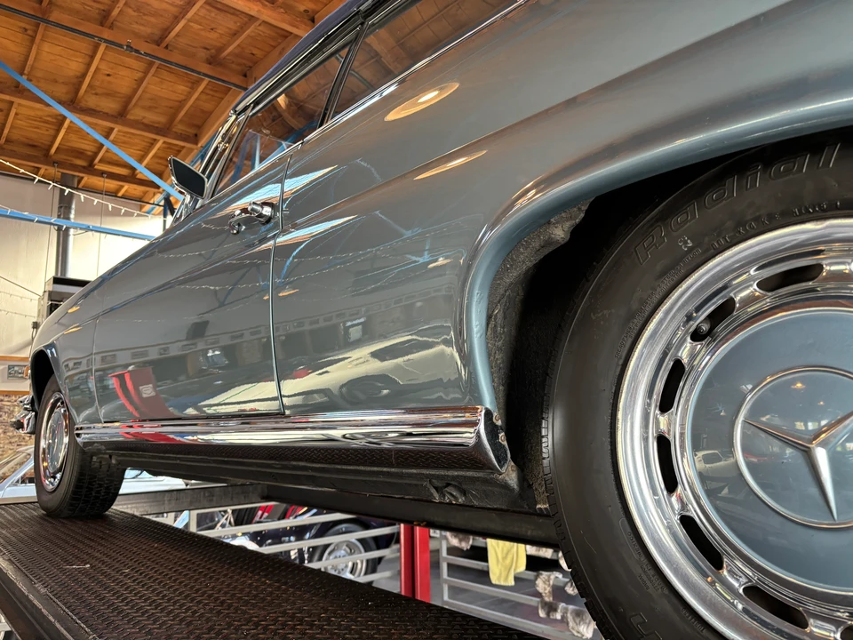 1971 Mercedes-Benz W111 280SE 3.5 Cabriolet - Image 21 of 31
