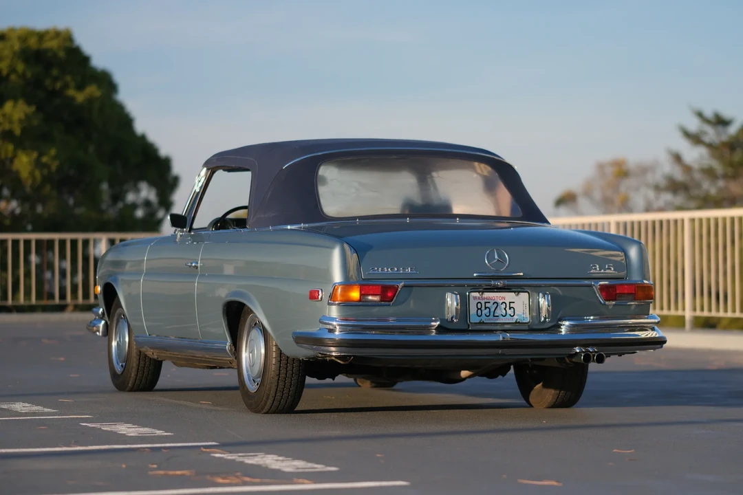 1971 Mercedes-Benz W111 280SE 3.5 Cabriolet - Image 15 of 31