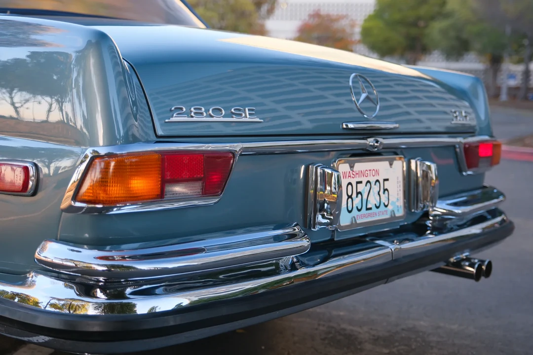1971 Mercedes-Benz W111 280SE 3.5 Cabriolet - Image 24 of 31