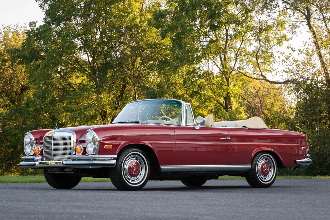 1971 Mercedes-Benz W111 280SE 3.5 Cabriolet - Image 2 of 31