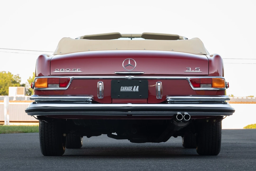 1971 Mercedes-Benz W111 280SE 3.5 Cabriolet - Image 5 of 31
