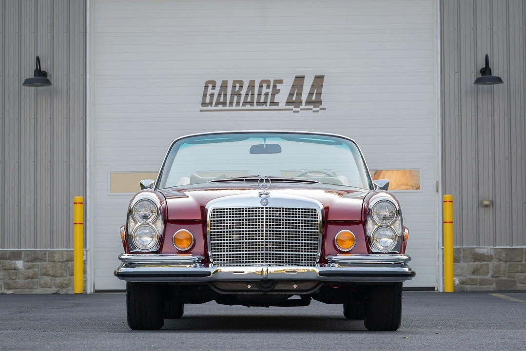 1971 Mercedes-Benz W111 280SE 3.5 Cabriolet - Image 9 of 31