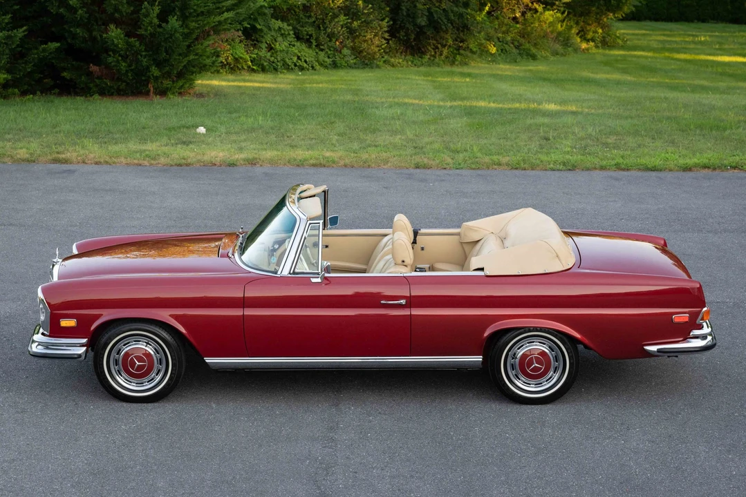 1971 Mercedes-Benz W111 280SE 3.5 Cabriolet - Image 11 of 31