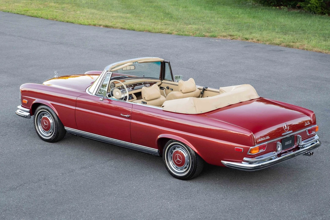 1971 Mercedes-Benz W111 280SE 3.5 Cabriolet - Image 12 of 31