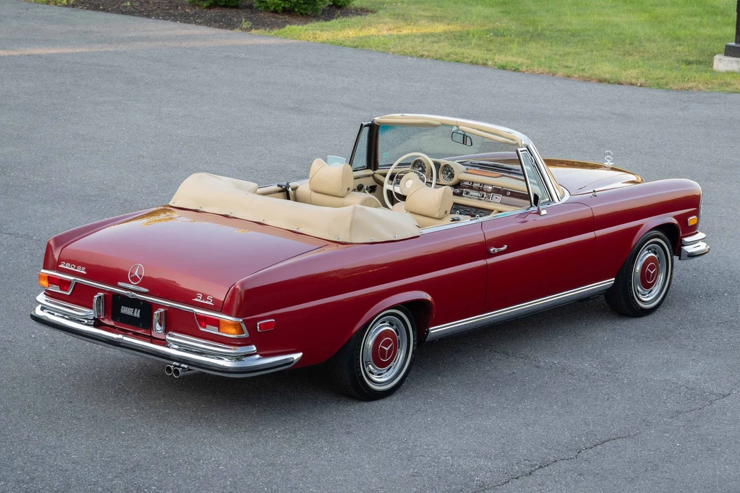 1971 Mercedes-Benz W111 280SE 3.5 Cabriolet - Image 14 of 31